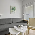 Cozy In With Wifi Апартаменты